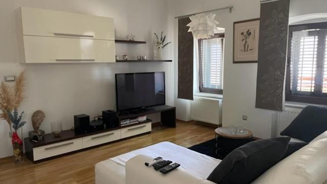 Apartment Marina Rijeka Luaran gambar